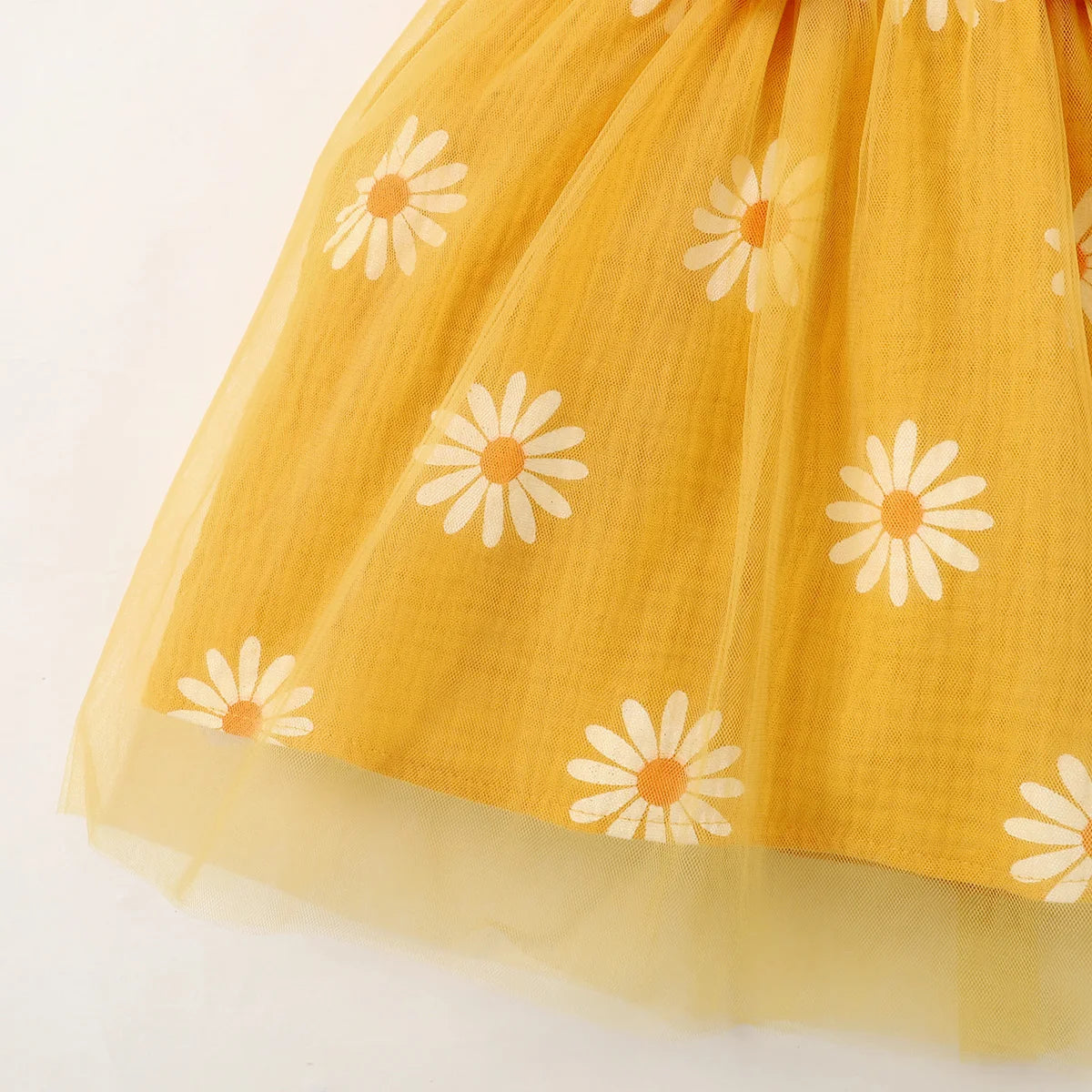 Cute summer dress for baby girls with cheerful daisy pattern